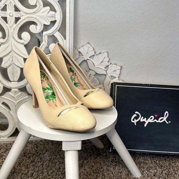 ✨ MYSTERY SHOE BOX ✨ mixed sizes, PERFECT FOR RESALE OR GIFTING for holidays ✨ - Picture 16 of 16